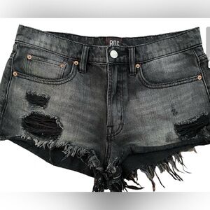 BDG short shorts for women perfect for your summer look🖤